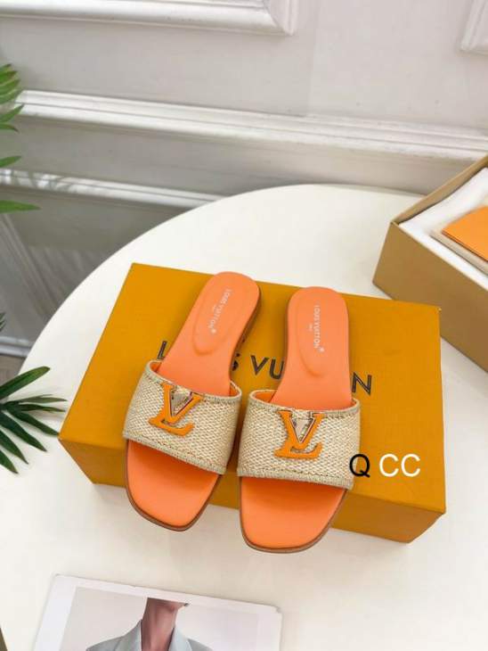 Picture of Louis Vuitton Slippers _SKULVsz35-40XC0113437
